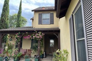 331 Olmsted Exterior Front Courtyard